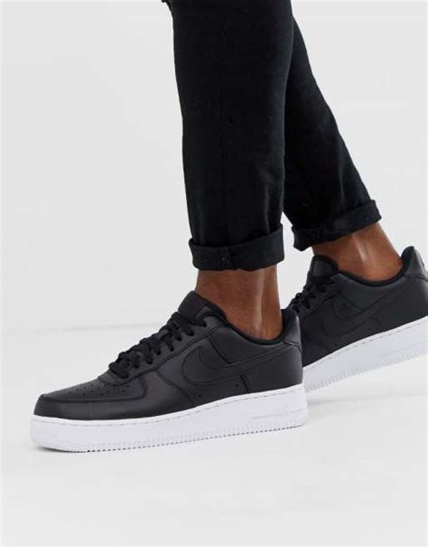 Schwarze, weiße Nike Air Force 1 online 